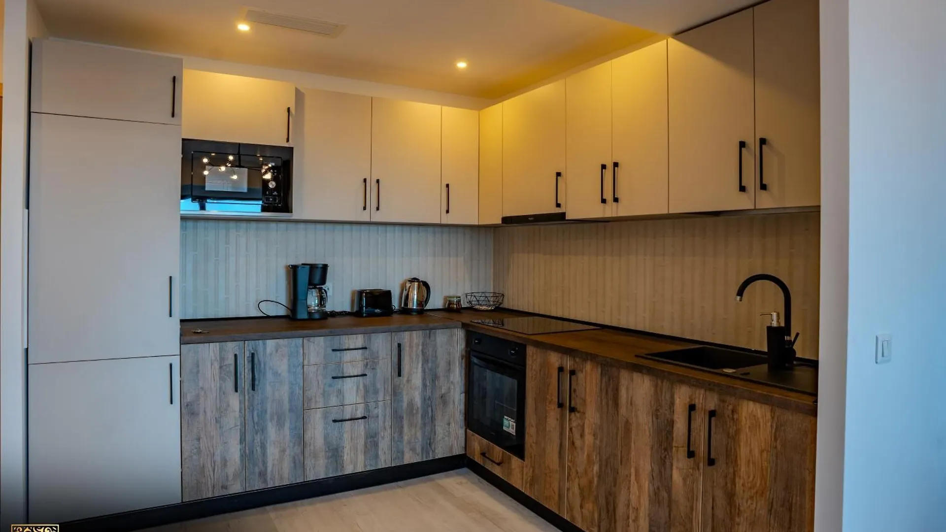 Yamaluxe Apartments - Huge - Confort & Luxury With Great View Bucharest 0*,