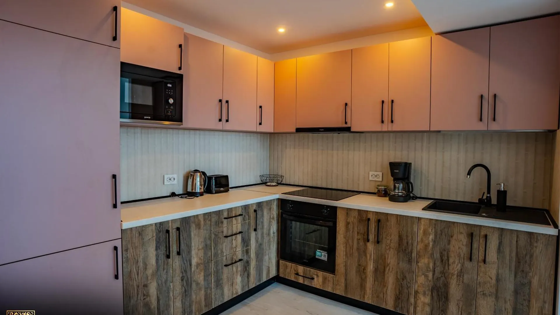 Yamaluxe Apartments - Huge - Confort & Luxury With Great View Bucharest Romania